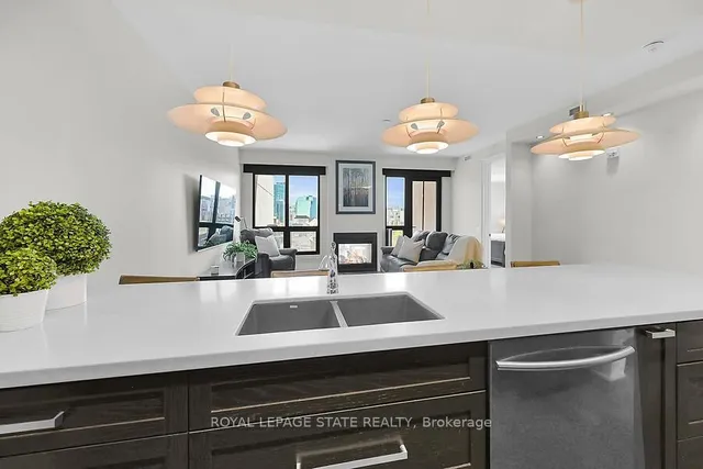 Additional image 8 of 181 James St Unit 804 (PH4)