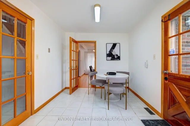 Additional image 16 of 15 Charterhouse Rd