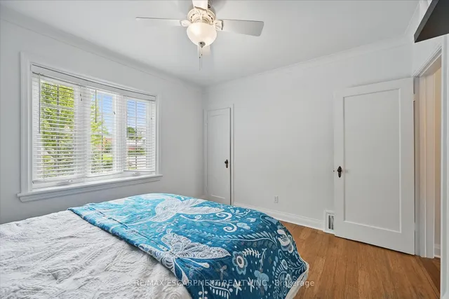 Additional image 8 of 462 Woodland Ave