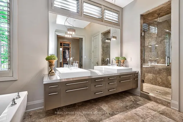 Additional image 28 of 177 Lovers Lane