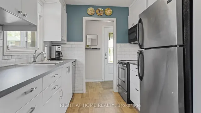 Additional image 12 of 45 Bond St