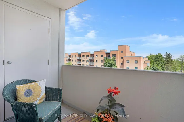 Additional image 23 of 3267 King St Unit 505