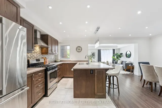 Additional image 19 of 1137 Duignan Cres