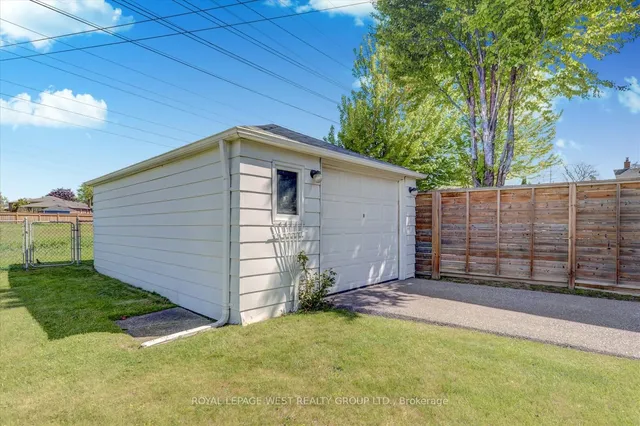 Additional image 35 of 68 Castlebar Rd