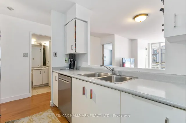 Additional image 5 of 70 Mill St Unit 804