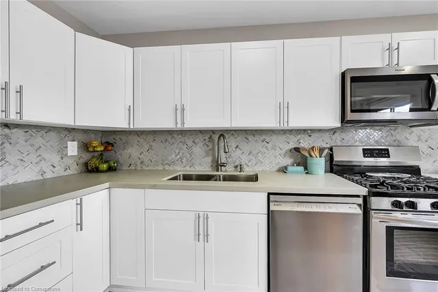 Additional image 13 of 444 Stone Church St Unit T3