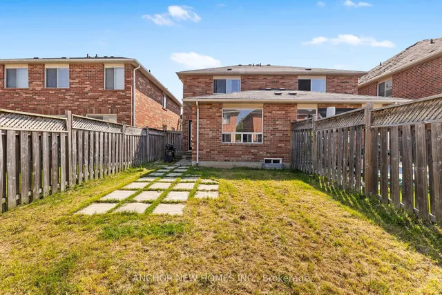 Additional image 8 of 29 Levida St