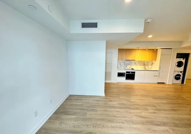 Additional image 20 of 1100 Sheppard Ave Unit 1033