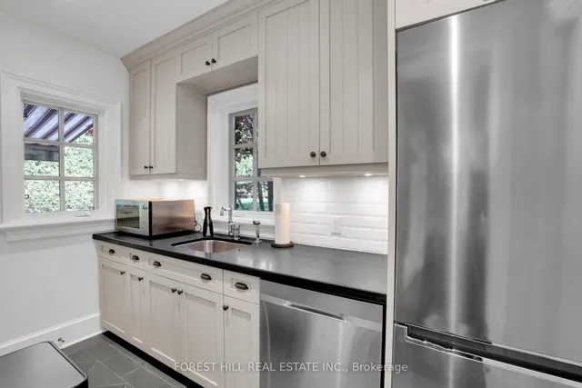 Additional image 33 of 102 Sandringham Dr