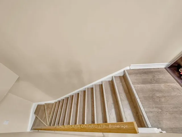 Additional image 17 of 1050 Falgarwood Dr Unit 128