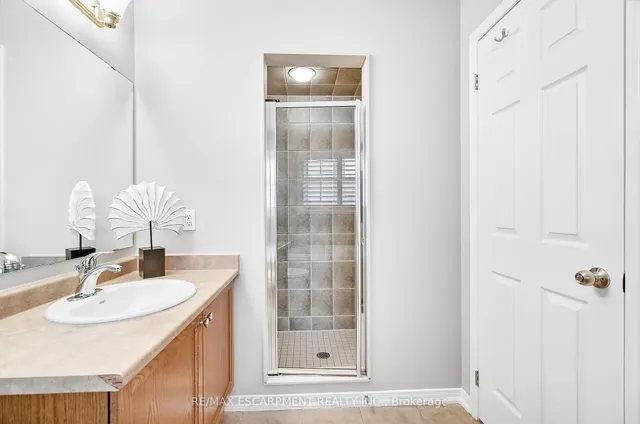 Additional image 25 of 71 CATHEDRAL Crt