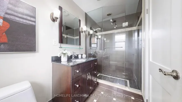 Additional image 49 of 12 Carousel Crt