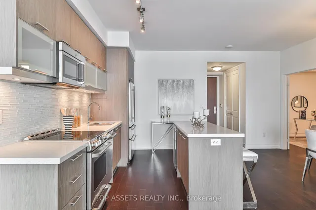 Additional image 22 of 388 Yonge St Unit 6609