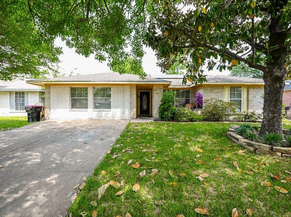 1314 Pilot Point Dr, Houston, TX 77038