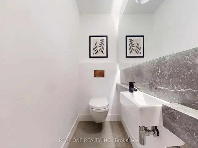 Additional image 13 of 840 Richmond St