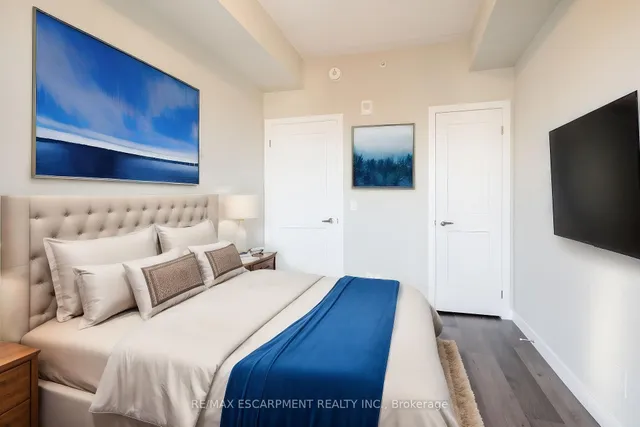 Additional image 5 of 15 QUEEN St Unit 2014