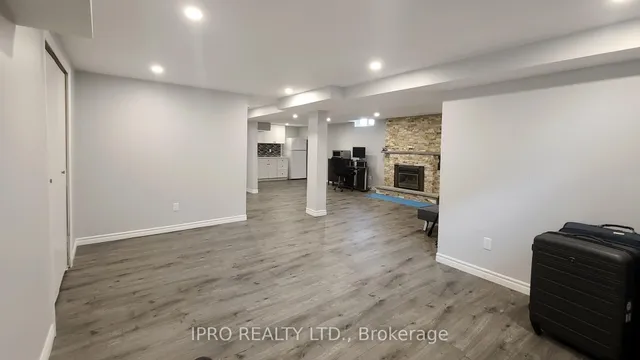 Additional image 40 of 2088 Madden Blvd