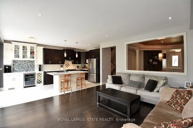 Additional image 8 of 82 Chaumont Dr