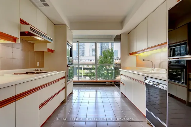 Additional image 20 of 480 Queens Quay W Unit 401W