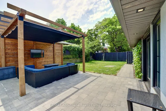 Additional image 40 of 1913 Steepbank Cres