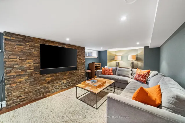 Additional image 42 of 72 Rosedale Heights Dr