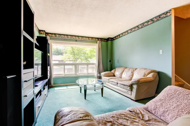 Additional image 5 of 112 Ashton Cres Unit 112
