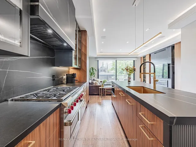 Additional image 10 of 323 Melrose Ave