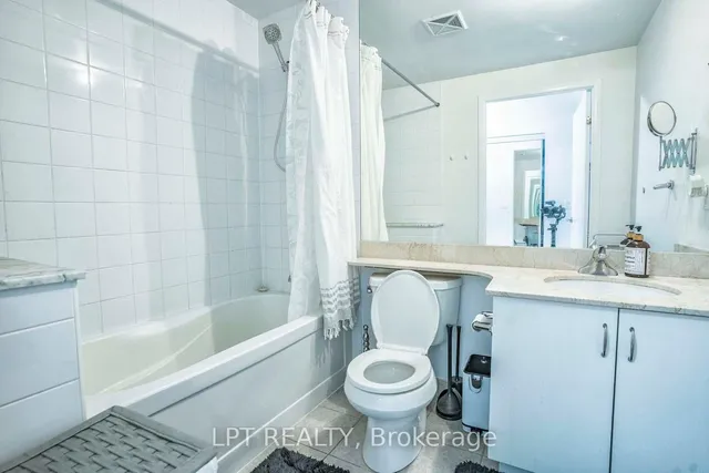 Additional image 22 of 215 Fort York Blvd Unit 217