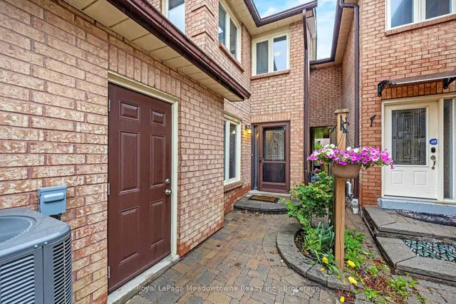 Additional image 3 of 500 Silverthorne Cres Unit 6