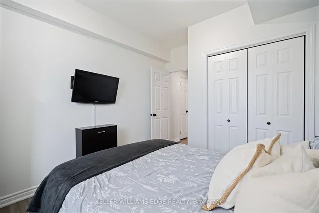 Additional image 18 of 262 Dundas St Unit 106