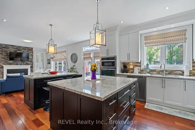 Additional image 20 of 401 Schreyer Cres