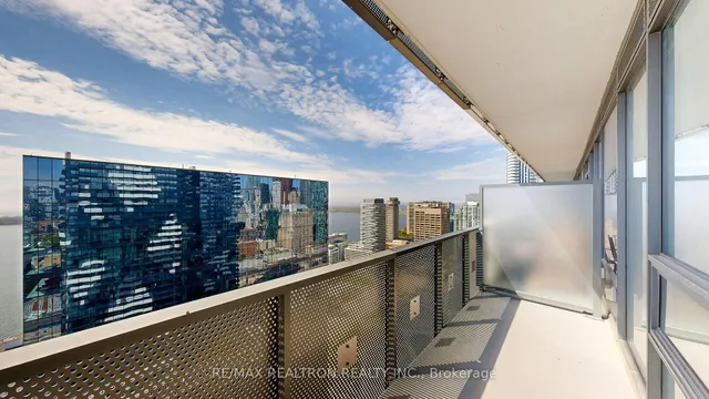 Additional image 31 of 138 Downes St Unit 4008