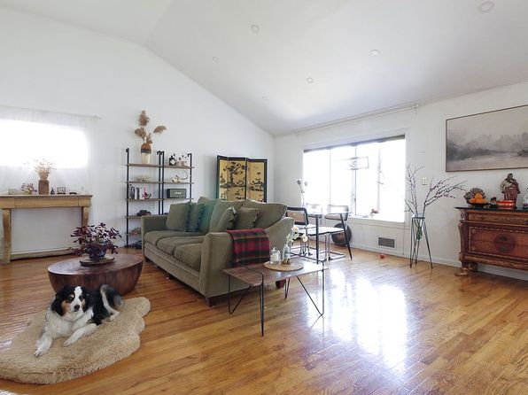 16-51 201st St, Flushing, NY 11360