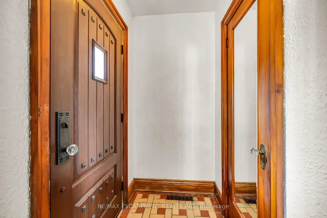 Additional image 10 of 42 NEWTON Ave