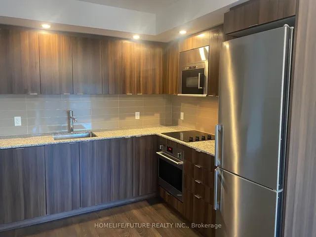 Additional image 2 of 225 Village Green Sq Unit 204