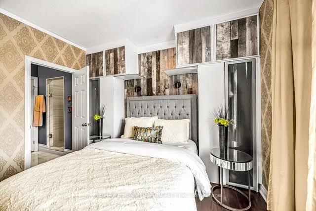 Additional image 32 of 20 Chesswood Tr