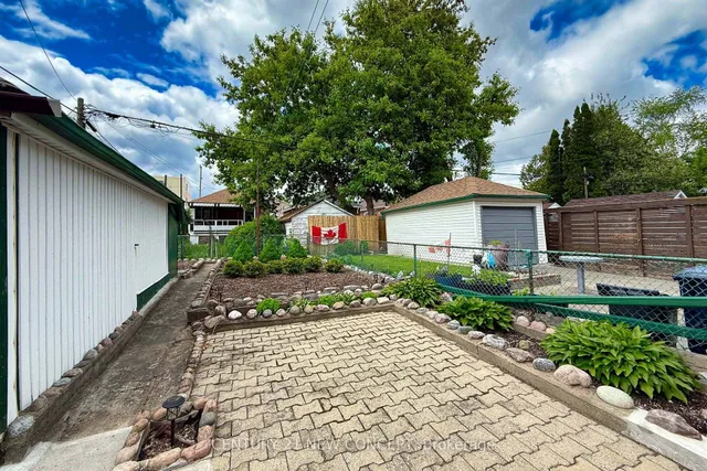 Additional image 45 of 52 Frankdale Ave