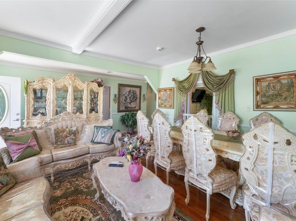 2594 Schurz Avenue, Bronx, NY 10465