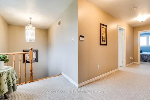 Additional image 25 of 10 Grassyplain Dr