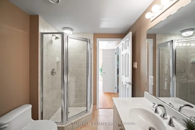 Additional image 21 of 2511 Bloor St Unit 304