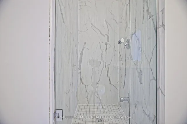 Additional image 39 of 4 Bavenden Cres