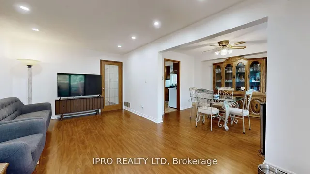 Additional image 9 of 32 Dafoe Cres