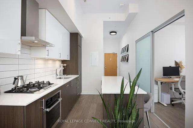 Additional image 11 of 38 Howard Park Ave Unit 150