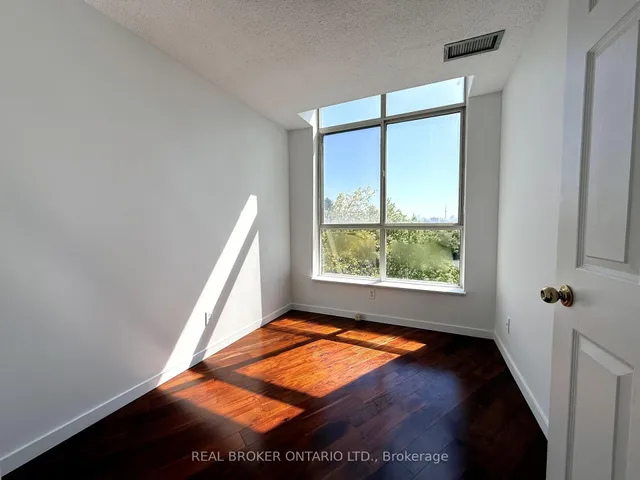 Additional image 16 of 20 Southport St Unit 608