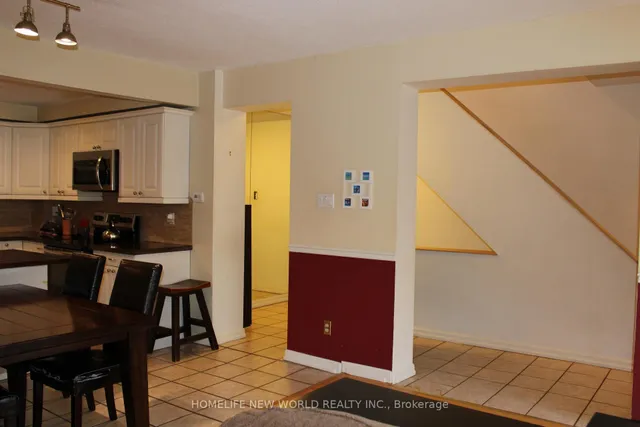 Additional image 8 of 69 Upper Canada Dr Unit 7