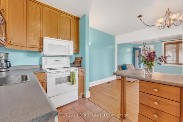 Additional image 8 of 451 Glenholme Ave