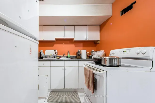 Additional image 39 of 34 Narrow Valley Cres