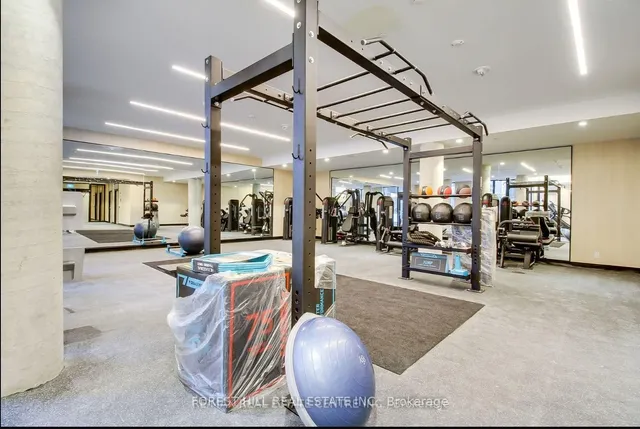 Additional image 26 of 2020 Bathurst St Unit 211