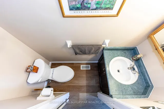 Additional image 13 of 1809 Upper Wentworth St Unit 17