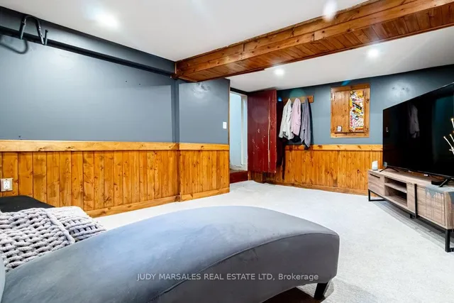 Additional image 34 of 12 Park St